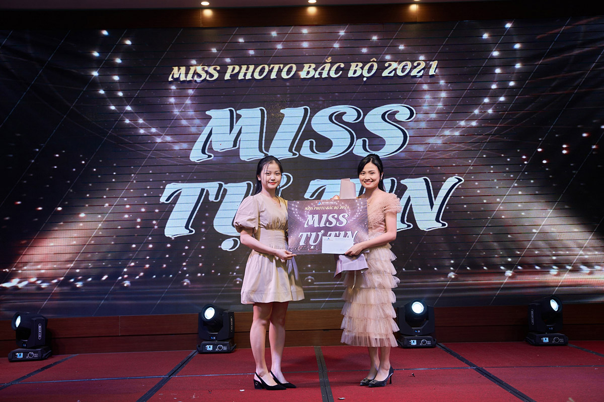 Danh hiệu Miss Tự Tin cuộc thi ảnh Miss Photo Bắc Bộ 2021 thuộc về Nguyễn Thị Thùy Trang (VP. Nam Định)