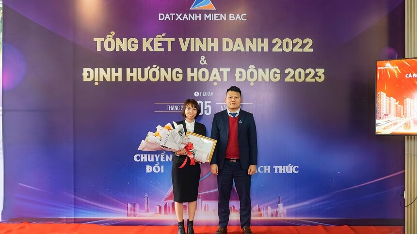 Cá nhân xuất sắc nhất năm 2022: Lê Thị Quỳnh - Sàn Kinh doanh 1