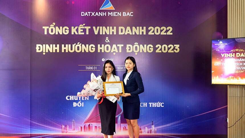 Cá nhân có thành tích xuất sắc tháng 12/2022: Lê Minh Anh - Phòng Kinh doanh 5