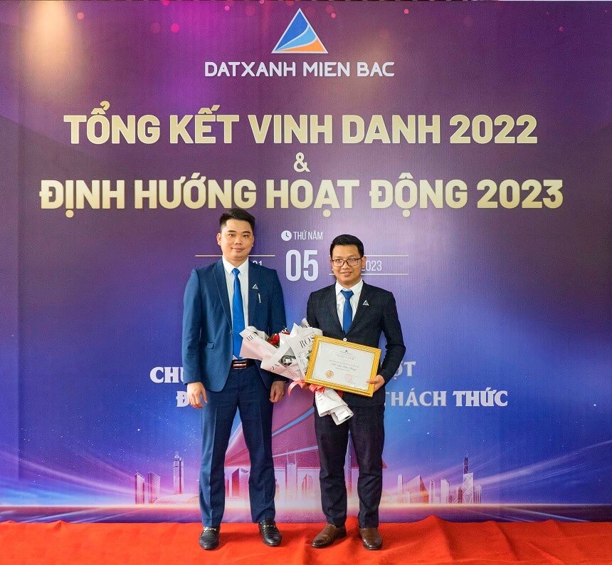 Lãnh đạo kinh doanh tiêu biểu năm 2022: Trưởng phòng kinh doanh Đỗ Hữu Hùng